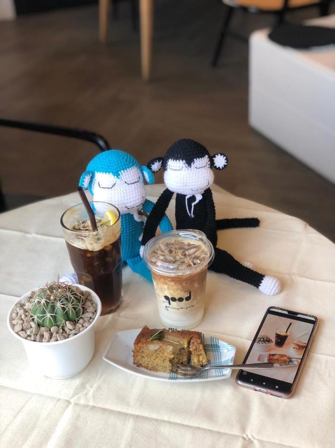 Blu Monkey Hub&Hotel Suratthani - SHA PLUS Certificate Surat Thani Esterno foto